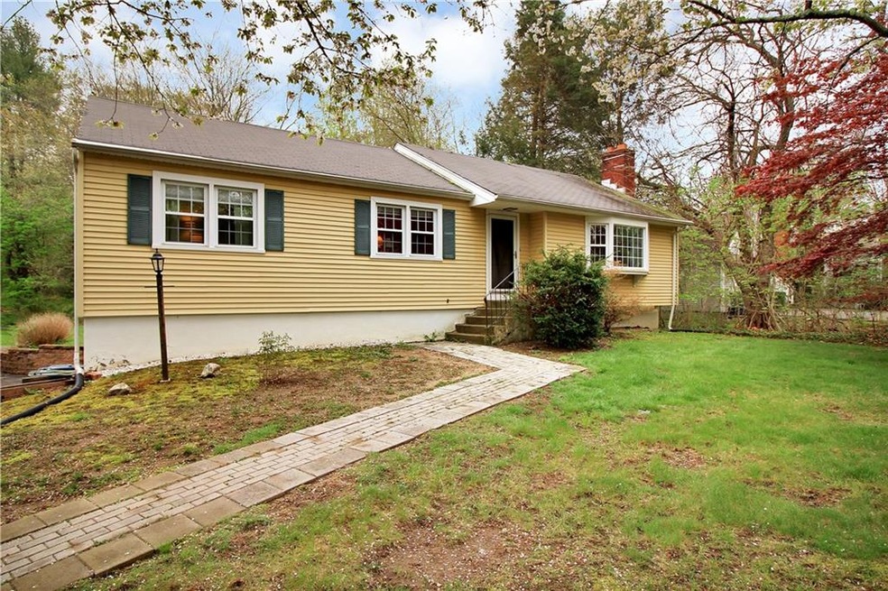 558 Booth Hill Road, in walking distance to 