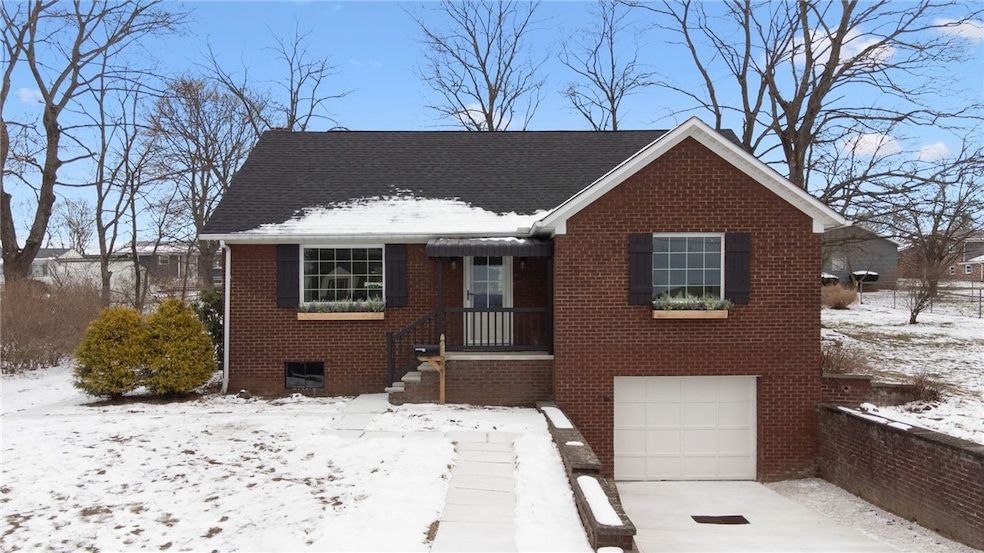 221 Hawthorne St, Johnstown, PA 15904 - photo 1