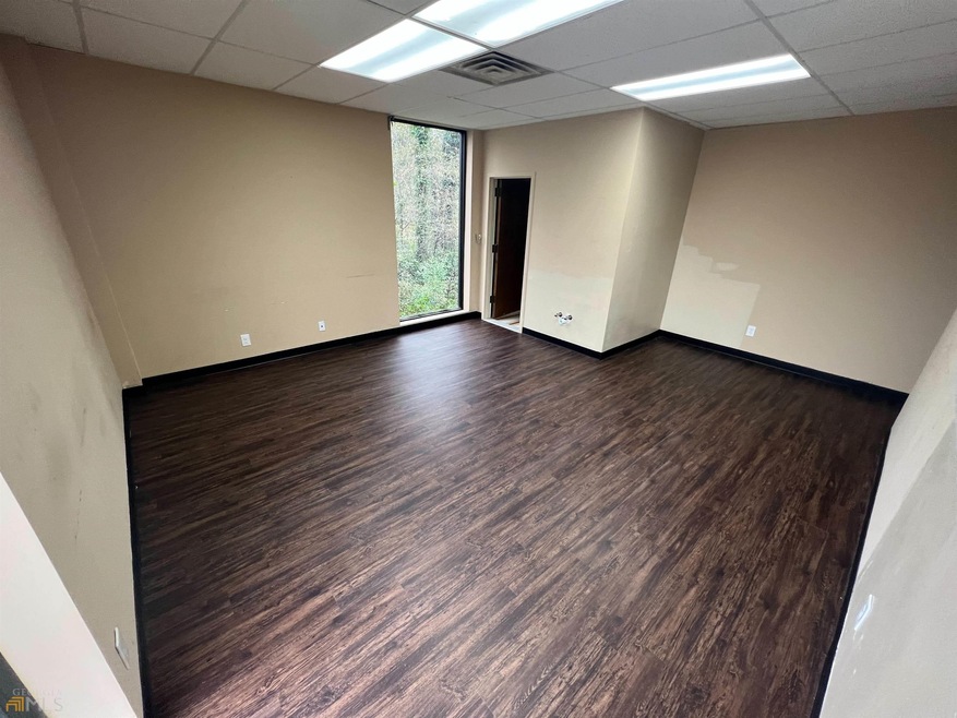 138 Park Ave unit 212B, Winder, GA 30680 - photo 1