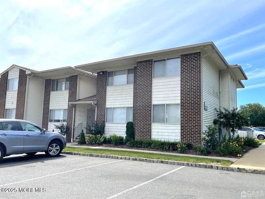 For Rent $2,400/month