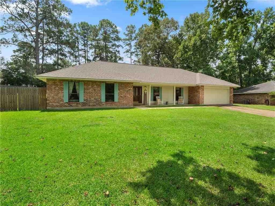 316 Lookout Pass, Pineville, LA 71360 - photo 1