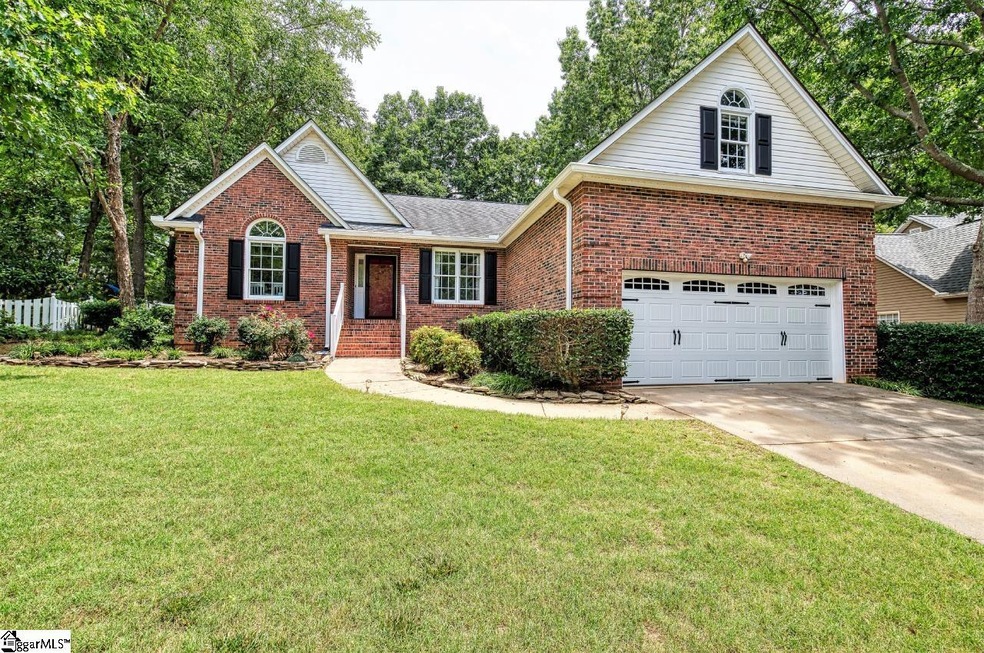 104 Edmondston Ct, Mauldin, SC 29662 - photo 1