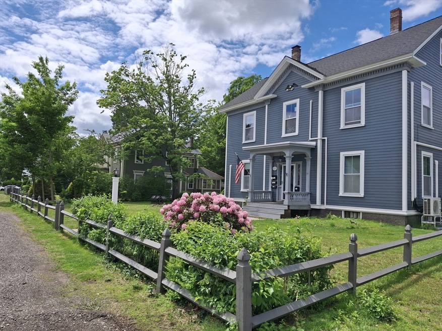 35 Summer St unit 3, Weymouth, MA 02188 - photo 1