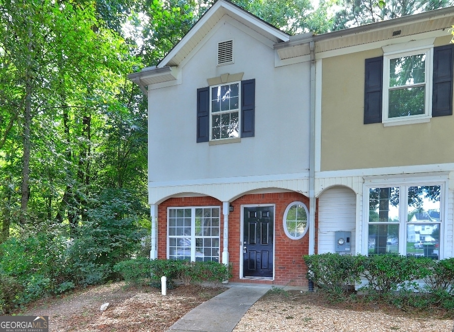 6105 Camden Forrest Ct, Riverdale, GA 30296 - photo 1