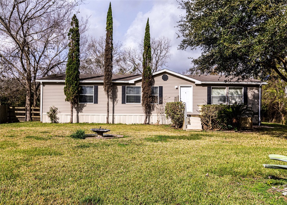 2119 County Road 206, Alvin, TX 77511 - photo 1