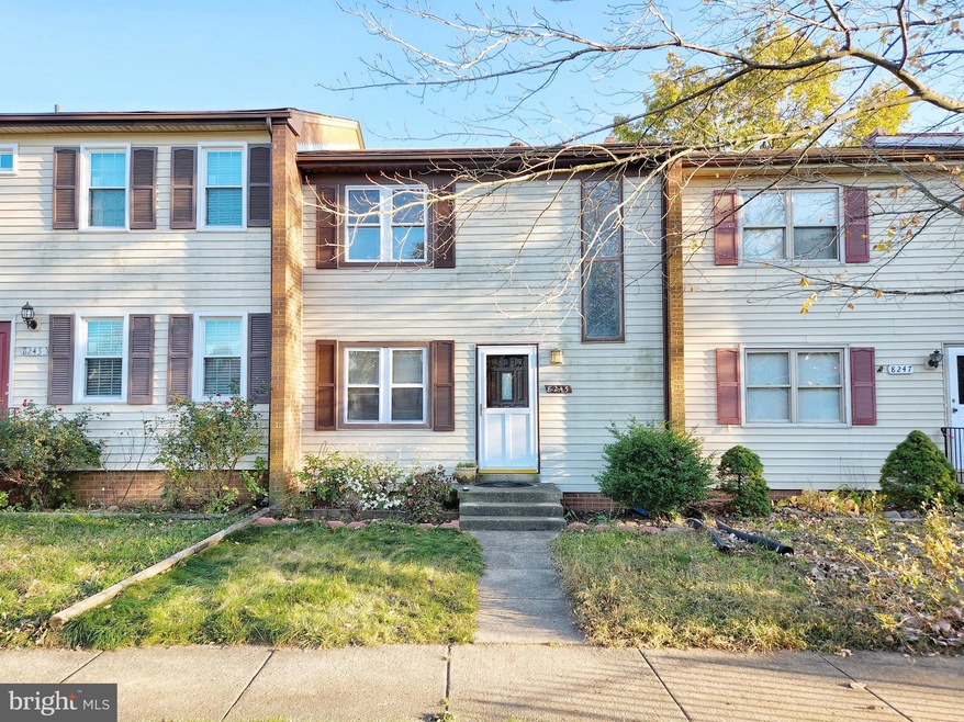 8245 Wycliffe Ct, Manassas, VA 20109 - photo 1