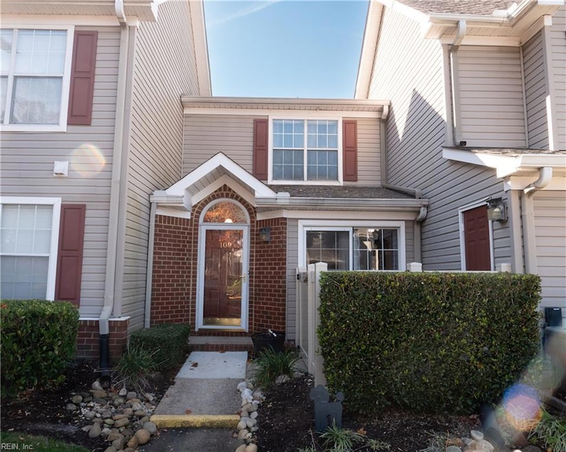 3833 Lasalle Dr unit 109, Virginia Beach, VA 23453 - photo 1