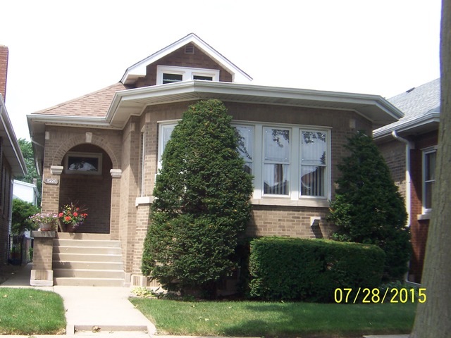 5220 W Oakdale Ave, Chicago, IL 60641 - photo 1