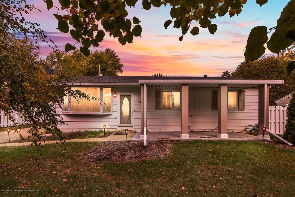 1316 Mark Twain Dr, Lansing, MI 48911 - photo 1