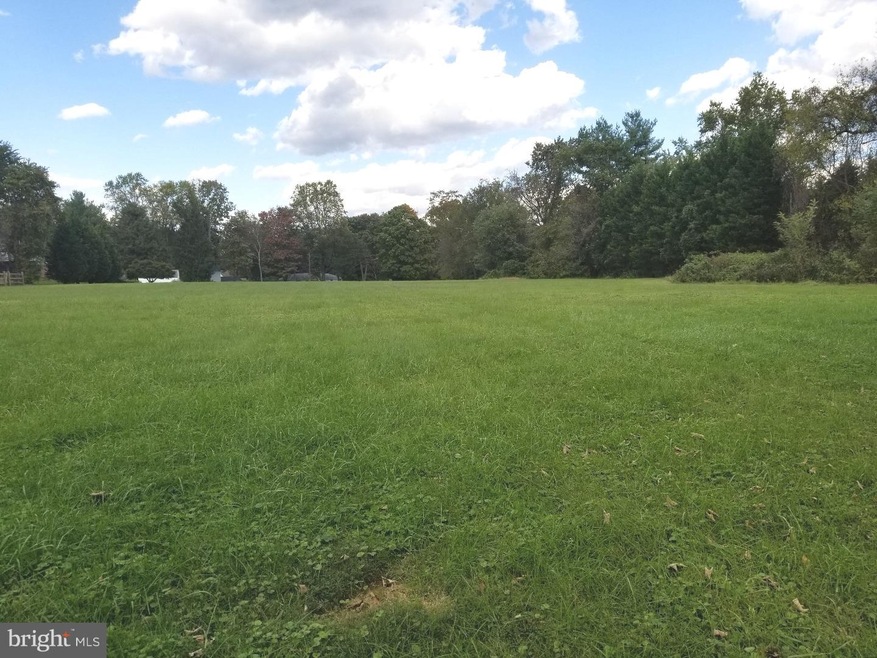 4 Paoletti Dr, Wilmington, DE 19808 - photo 1