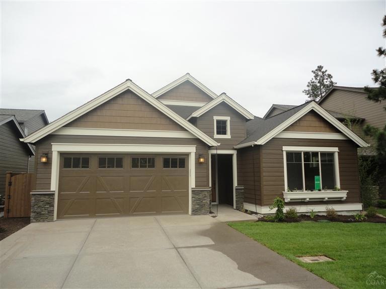 61155 Ambassador Dr, Bend, OR 97702 - photo 1