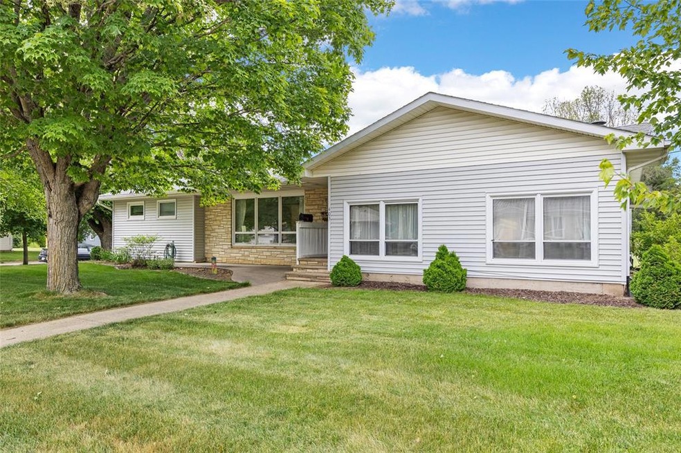 403 Pinehaven Dr, Monticello, IA 52310 MLS 2303799