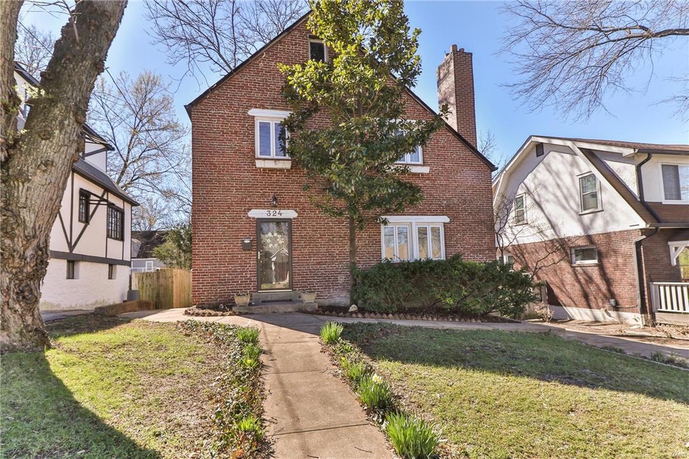 Welcome to 324 Newport Ave!