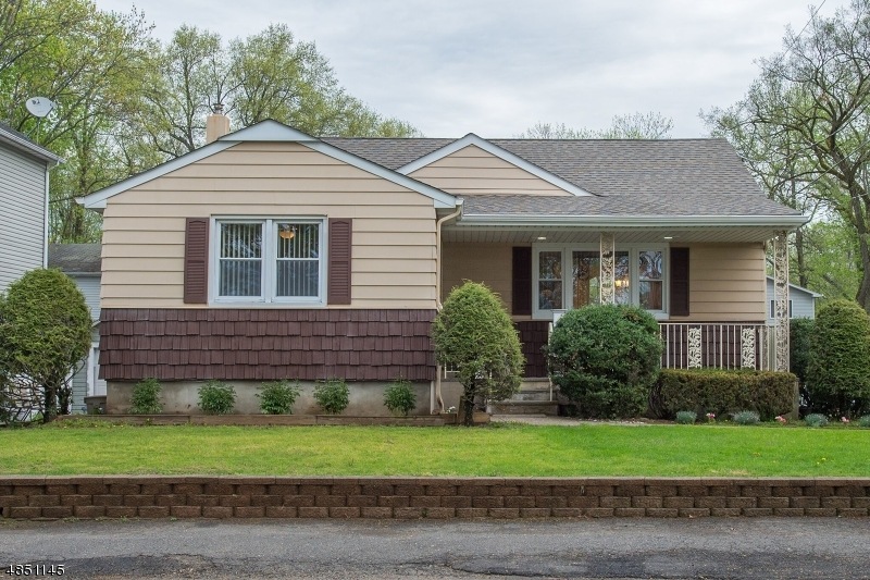 555 Ryerson Rd, Lincoln Park, NJ 07035 - photo 1