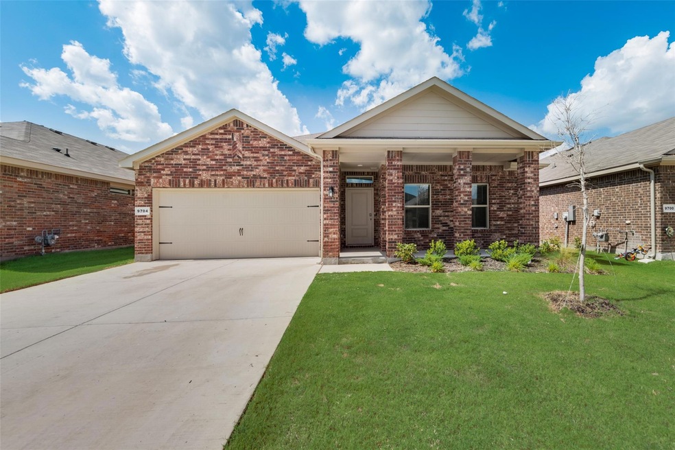 9704 New Bern Dr, Fort Worth, TX 76108 - photo 1