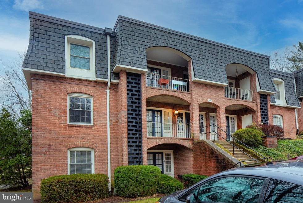 5913 Prince James Dr unit 29, Springfield, VA 22152 - photo 1