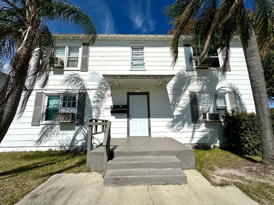 601 33rd St unit 2, West Palm Beach, FL 33407 - photo 1