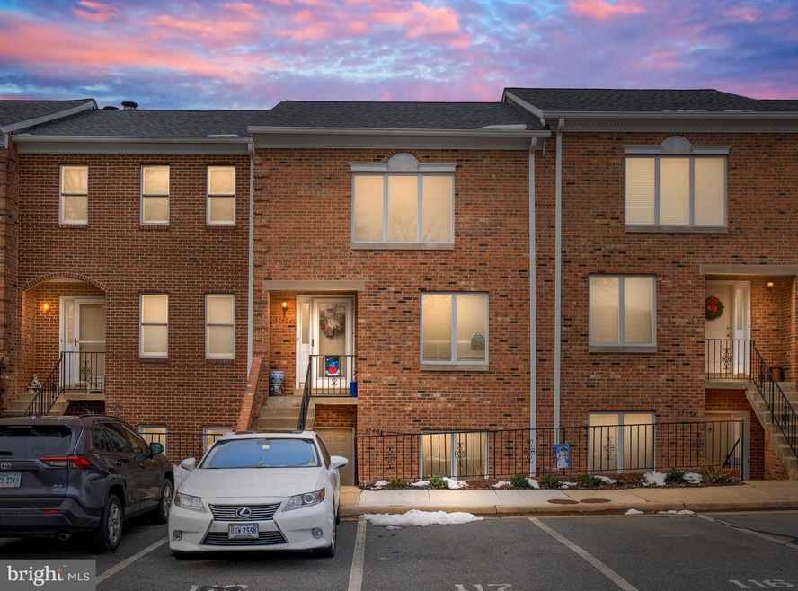 3746A Madison Ln unit 3746A, Falls Church, VA 22041 - photo 1