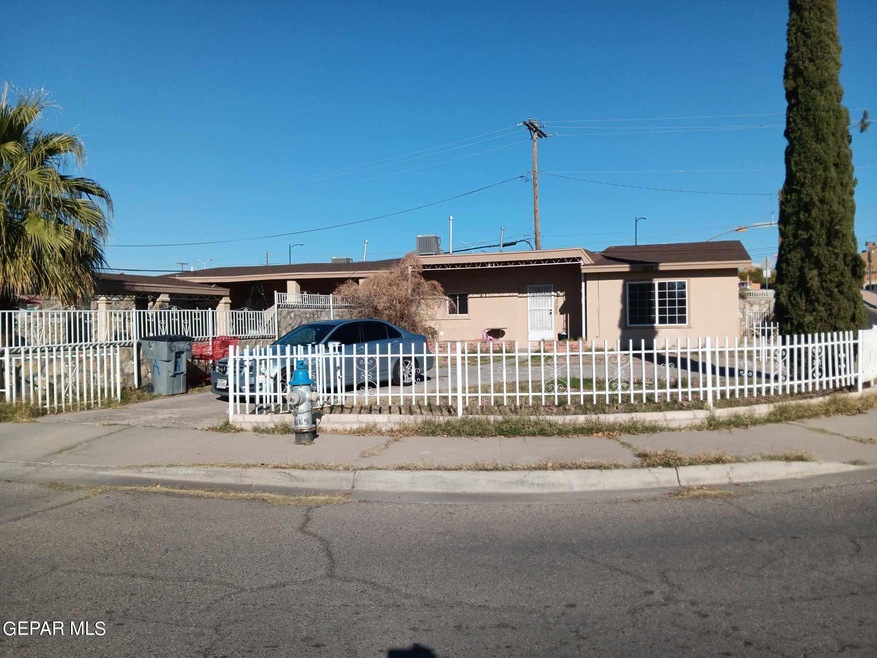 663 Mauer Rd unit B, El Paso, TX 79915 - photo 1