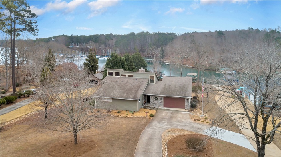 Welcome to 1606 Keowee Lakeshore
