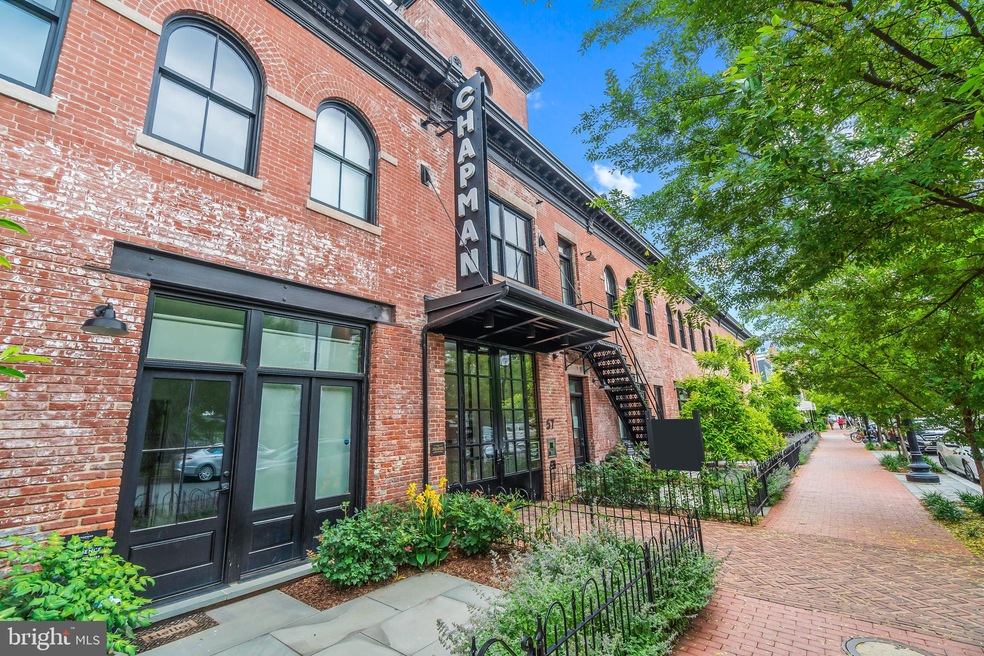 Chapman Stables unit 227, Washington, DC 20001 - photo 1