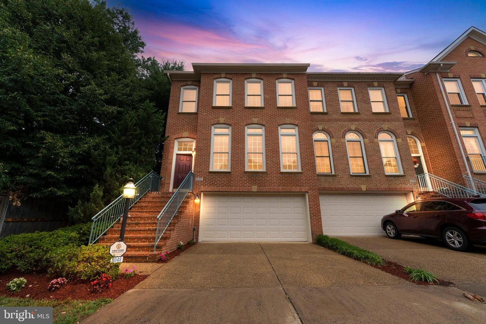 8048 Kidwell Town Ct, Vienna, VA 22182 - photo 1