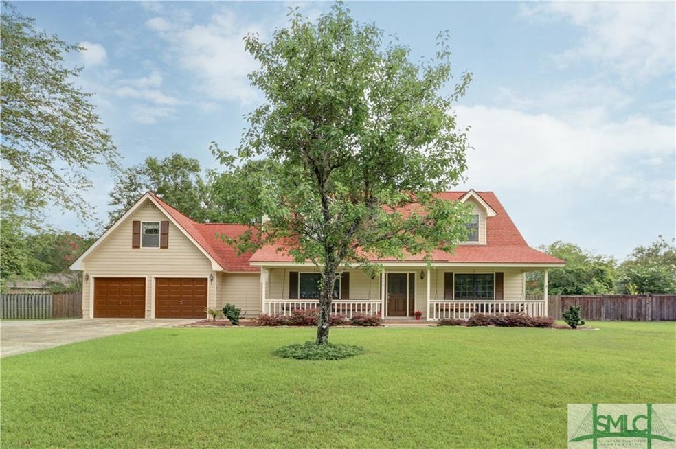 Beautiful home with lots of curb appeal!