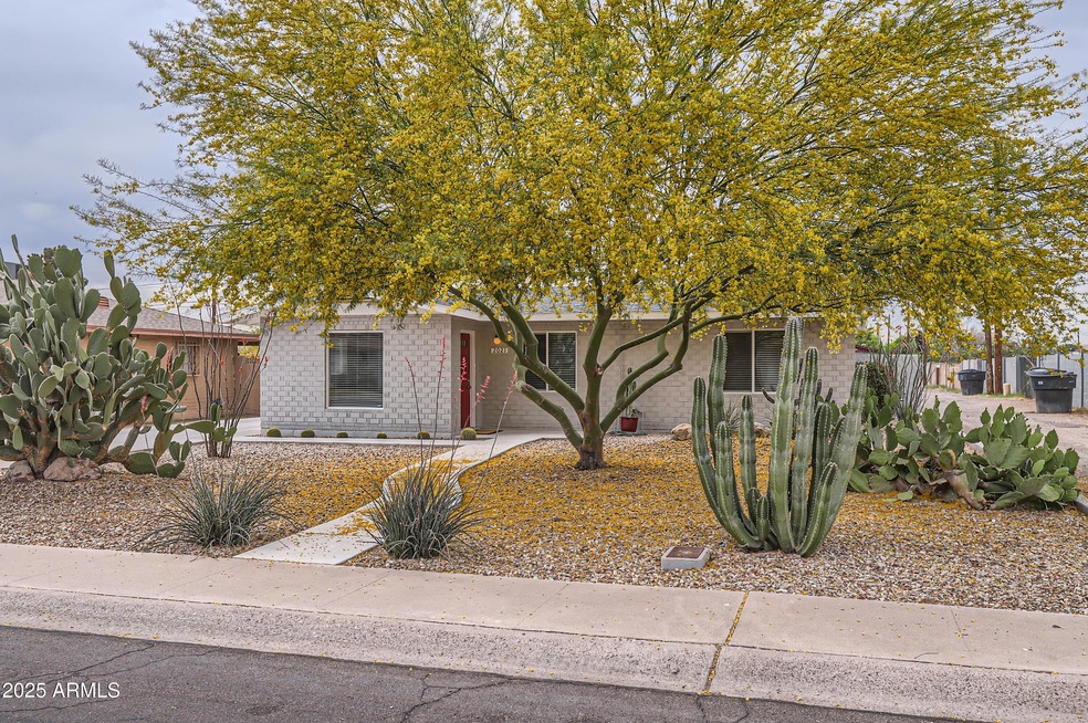 2021 W Clarendon Ave, Phoenix, AZ 85015 - photo 1