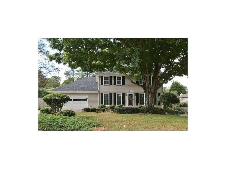 9800 Summer Oaks Dr, Roswell, GA 30076 - photo 1