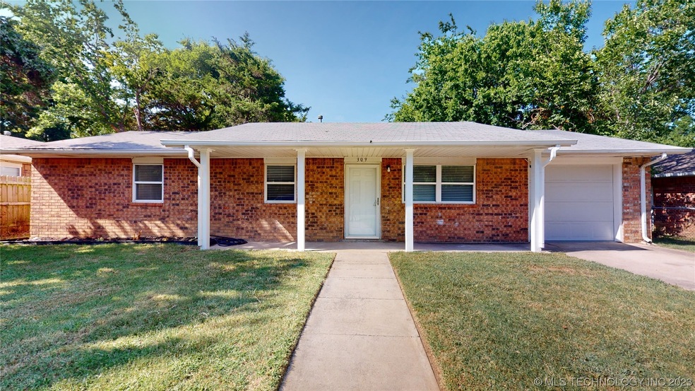 309 11th Ave NE, Ardmore, OK 73401 - photo 1