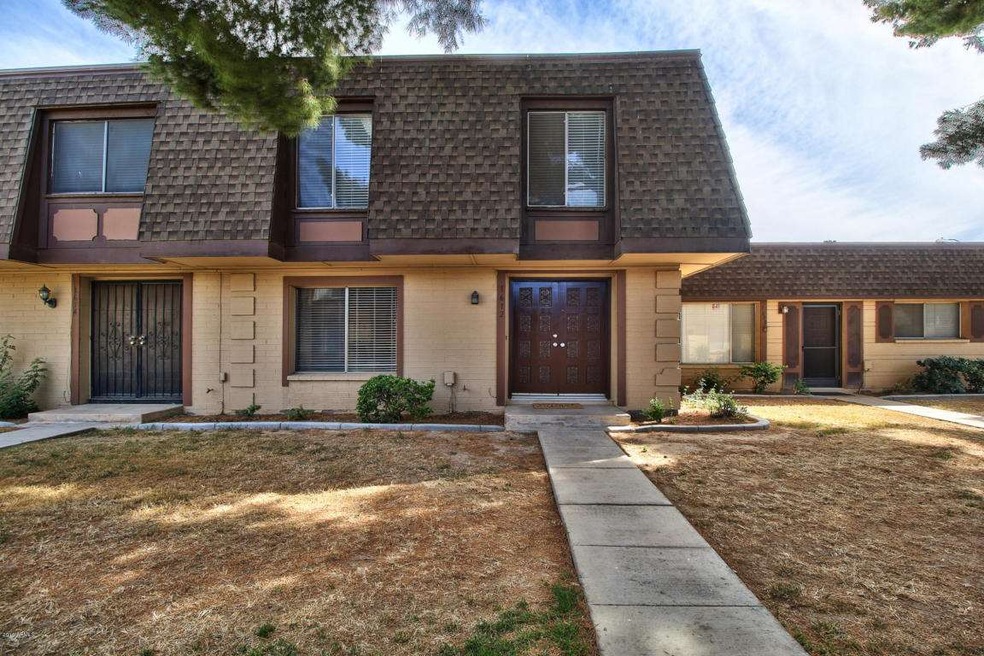Front_of_Home_1