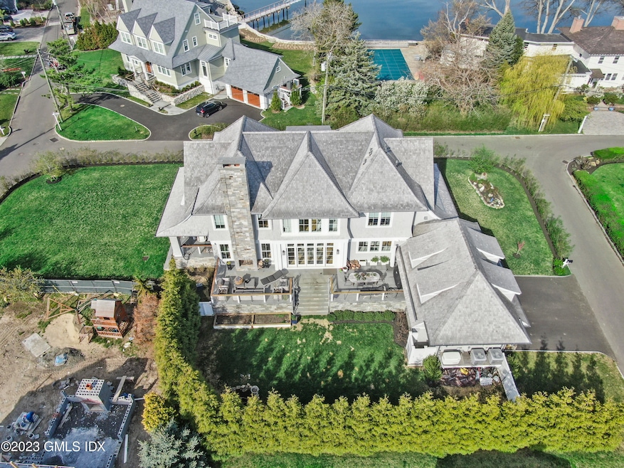 10 W Crossway, Old Greenwich, CT 06870 - photo 1