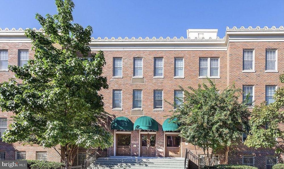 2410 20th St NW unit 102, Washington, DC 20009 - photo 1