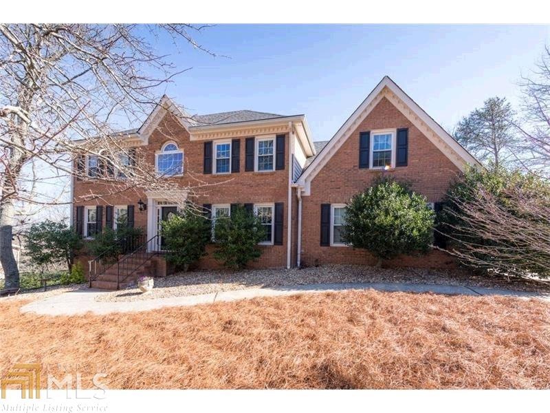 Heavily updated, well maintained 2 story tradition