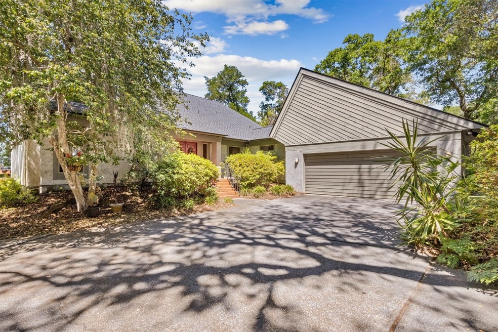 Pending $1,300,000 • Co-Listing Agent
