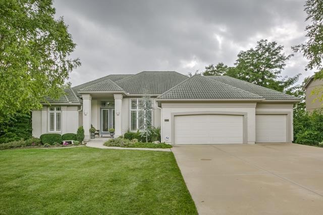 9630 Redbud Ln, Lenexa, KS 66220 - photo 1