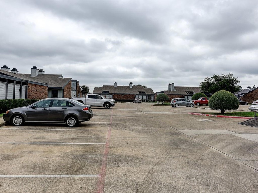 632 Bellaire Dr unit A, Hurst, TX 76053 - photo 1