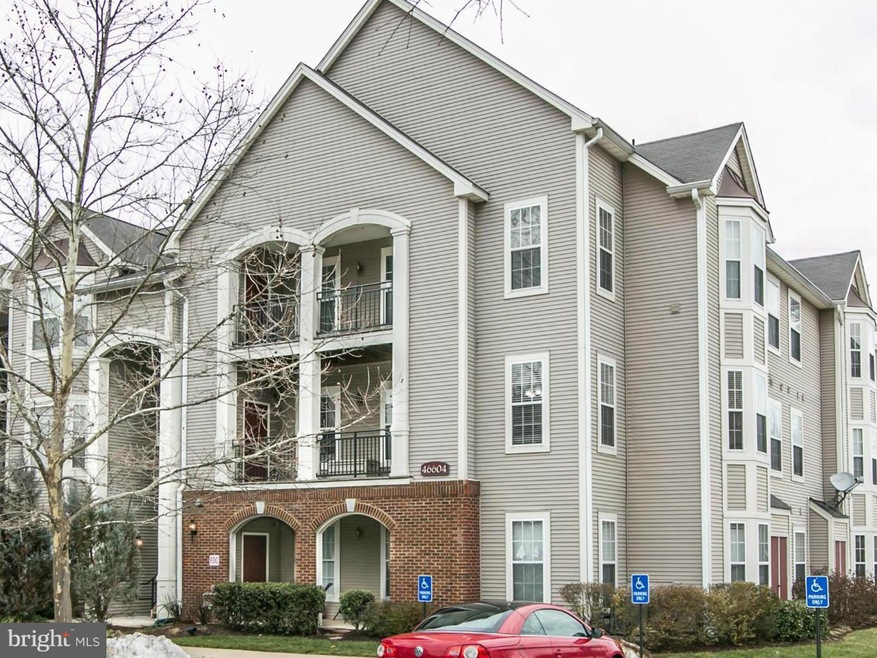 46604 Ellicott Square unit 201, Sterling, VA 20165 - photo 1