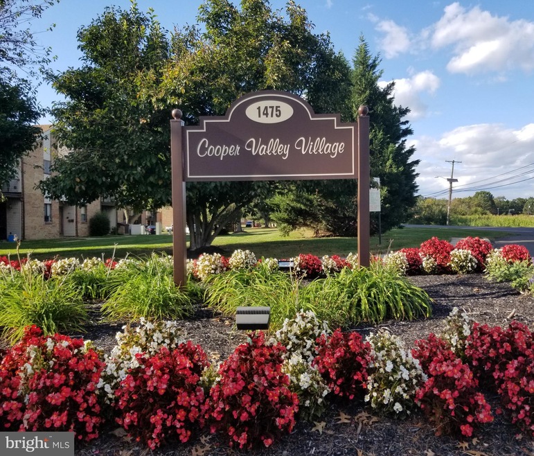 1475 Mount Holly Rd unit E9, Beverly, NJ 08010 - photo 1