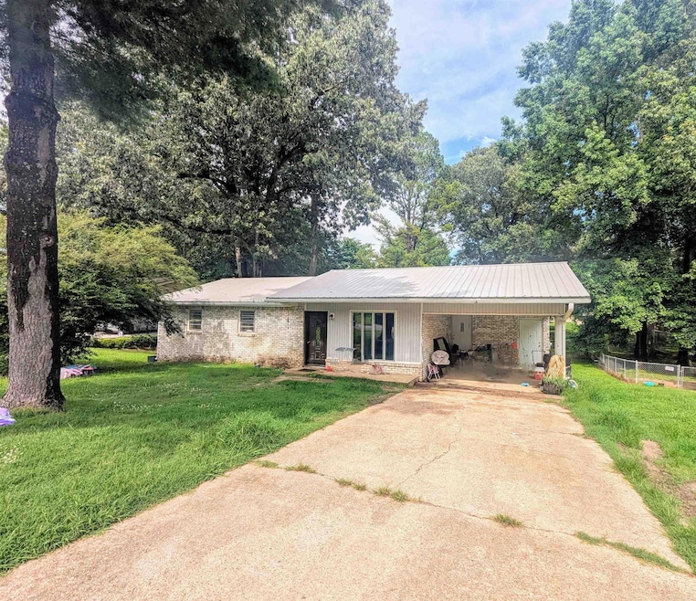 For Sale $140,000 • Co-Listing Agent