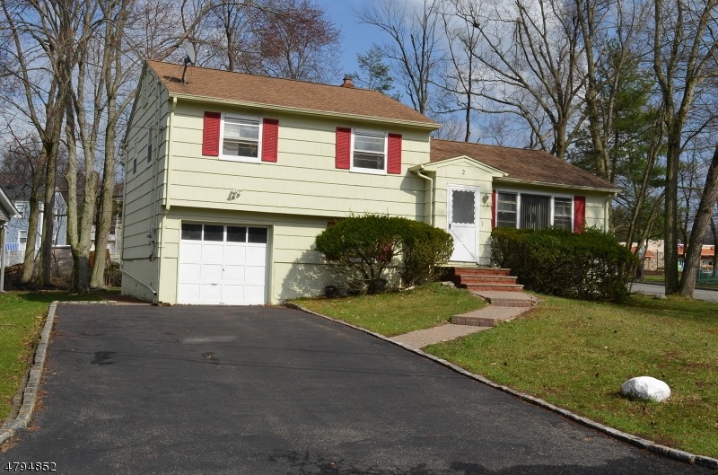 2 Emerson Dr, Livingston, NJ 07039 - photo 1