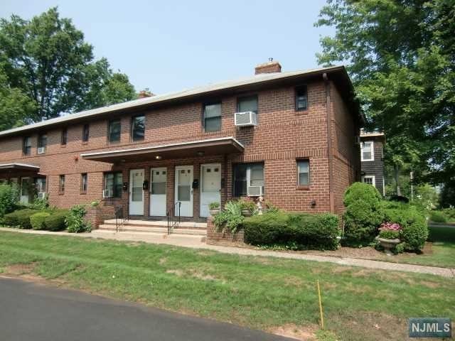 482 Broad Ave unit 4, Leonia, NJ 07605 - photo 1