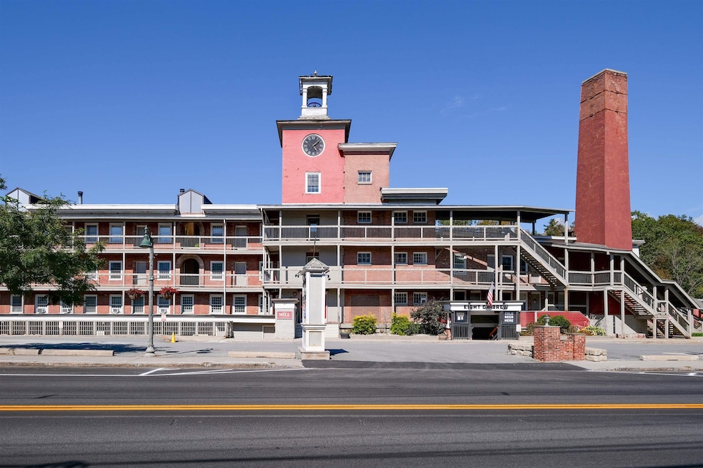 145 Main St unit 212, Ludlow, VT 05149 - photo 1