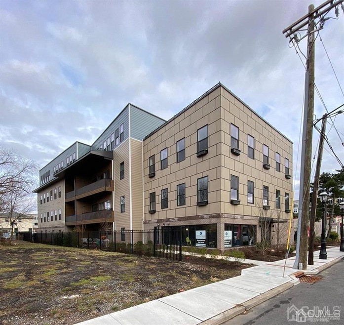 22 Center St unit 206, Metuchen, NJ 08840 - photo 1