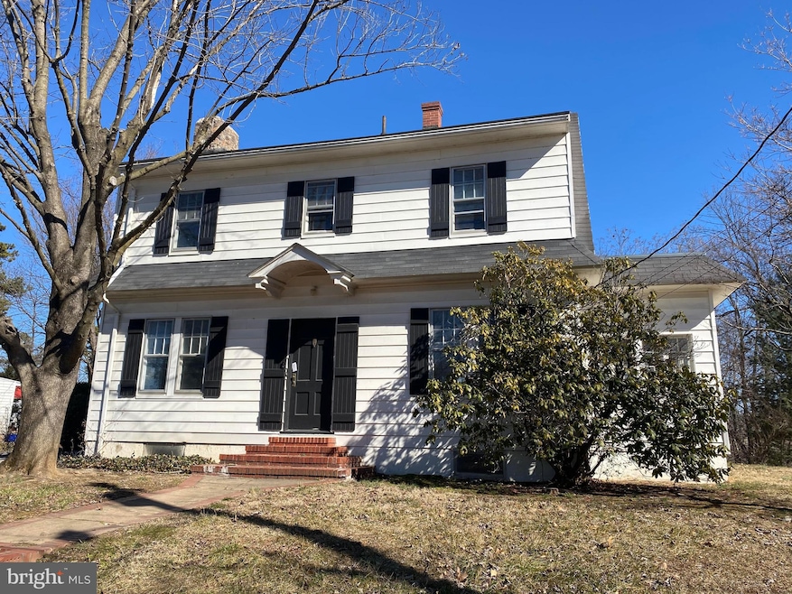 1115 Summit Ave, Front Royal, VA 22630 - photo 1