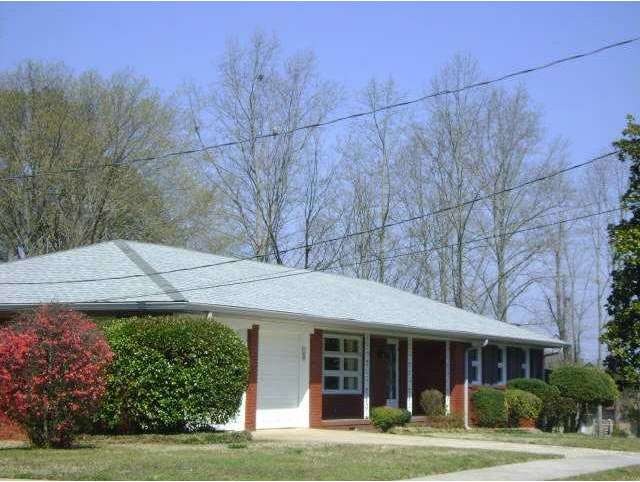 Exterior Front. Immaculate and move-in ready 4-sid