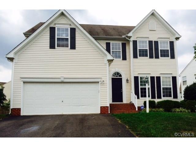 Beautiful low maintenance two story transitional w