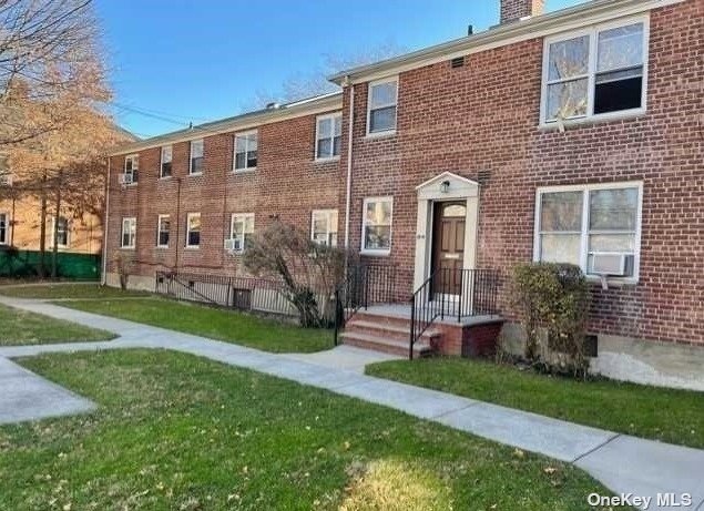 19209 37th Ave unit 201, Flushing, NY 11358 - photo 1