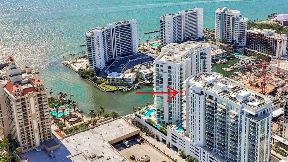 Large Water View!