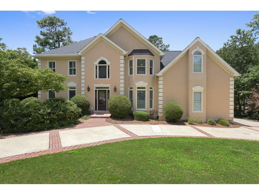 Stately River Glen home on Expansive, level lot